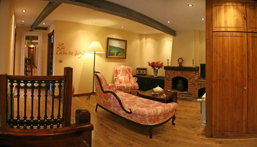 Posada Restaurante Casa Juanchu Adino Екстериор снимка